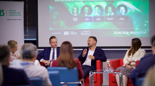zdjęcie z 23 czerwca w Białymstoku, gdzie odbyło się kolejne seminarium organizowane wspólnie przez Urząd Ochrony Danych Osobowych oraz Zakład Ubezpieczeń Społecznych